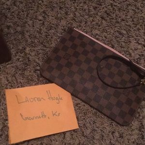 Louis Vuitton neverfull mm/gm pouch